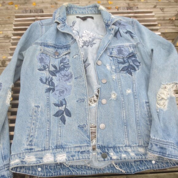Vintage Deliberate Distressed Ripped Torn Women's Fade Blue Wash Denim Jacket - Picture 1 of 10